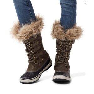 SOREL Women’s Joan of Arctic Faux Fur Waterproof Snow Boot Brown Warm-9